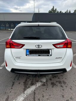 Toyota Auris 1.33 VVT-i (73 kW) - 2015, 95 tis. km - 4