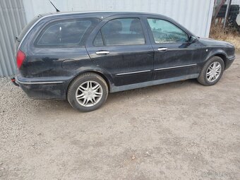 Lancia Lybra 1.6 - 4
