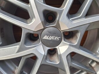 ALU disky Citroen C4 6,5Jx15H2 ET25, pneu 195/65 R15 - 4