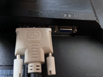 Monitor LCD DELL E2210f - 4