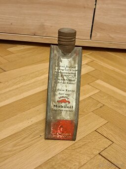 Trojhranná/trojúhelníková plechovka MOBILOIL - 4