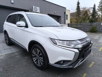 Mitsubishi Outlander 2.0 MIVEC 110kw Diamant Edition 💍 - 4