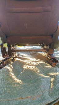 Prodám přední sedačky na s-max galaxy - 4