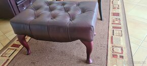 Prodám třímístnou a dvoumístnou pohovku Chesterfield Windsor - 4