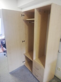 Šatní skříň se zrcadlem, dekor bříza, dobrý stav, pevná, - 4