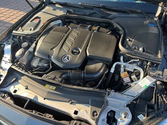 Mercedes-Benz E 220d AMG packet - 4