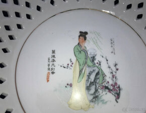 Starožitný Zdobený Porcelánový Talíř Made in China - 4