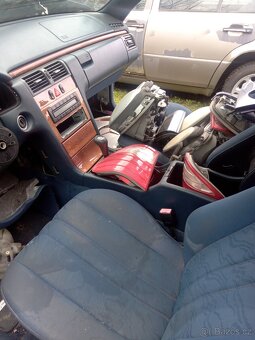 Mercedes Benz E W210 - 4