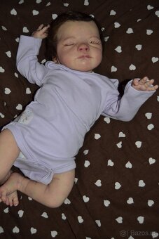 Prodám spící reborn miminko z kitu Venice - 4