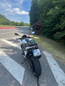 Kawasaki z800r abs - 4