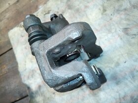 Zadní brzdový třmen - 4