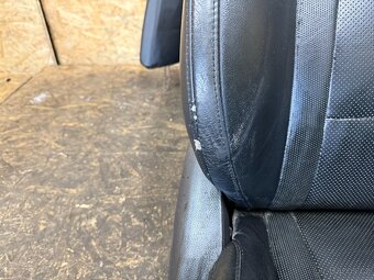 KOŽENÝ INTERIÉR HYUNDAI I40 KOMBI - 4