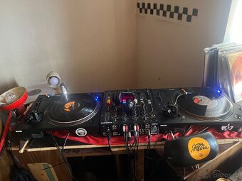 Technics 1210 mk7 - 4