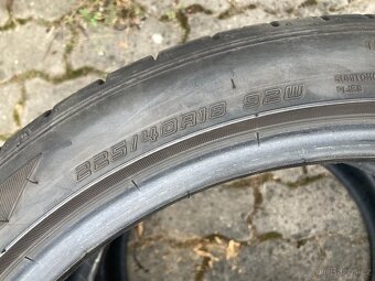 2x letní pneu Falken 225/40/18, cca 5,5 mm - 4