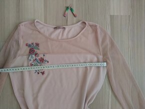 Nepřehlédnutelné pudrové tričko Orsay vel.S - 4