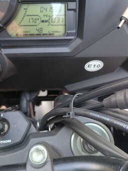 Suzuki 1000 Vstrom - 4