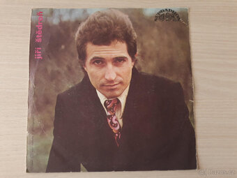 Jiří Štědroň - Blíž a blíž / Džulija (1972) - 4