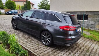 Luxusní Ford Mondeo Combi VIGNALE 2.0 TDCi 132kW – TOP VÝBAV - 4
