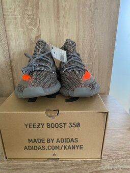 Yeezy 350 v2 Beluga - 4