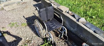 Invalidni vozik funkcni - 4