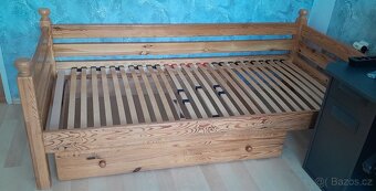 Postel 90x200 cm z masivní borovice - 4
