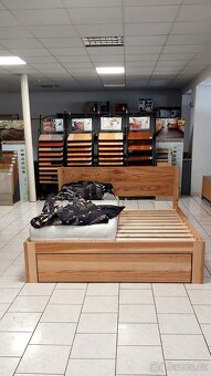 Postel z masivu. - 4