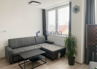 Pronájem bytu 2+kk/B, 45m2, ul. Limuzská, Praha 10 - Strašni - 4