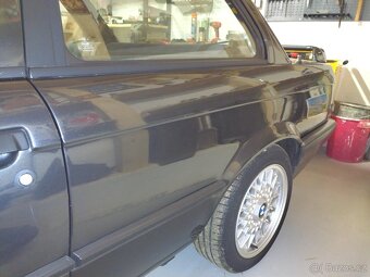 BMW E30 318is - 4