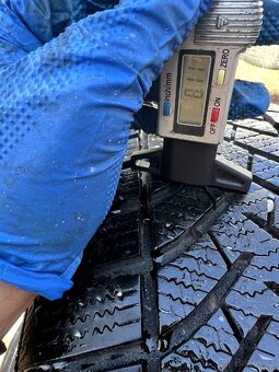 Zimni kola Hyundai Kia 5x114.3 R17 215/55 ET40 - 4