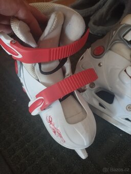 Dívčí rostoucí lední brusle 27 - 30 - 4