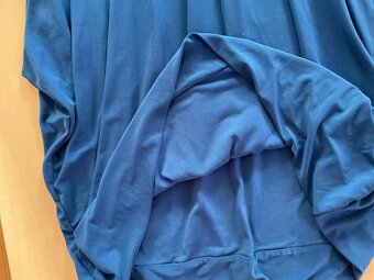 Nové modré šaty řasené v bocích, vel M, Nicole - 4