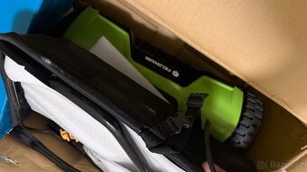 Vřetenová sekačka Fieldmann - na opravu - 4