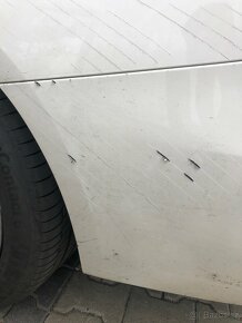 Nárazník BMW 320 GT - 4