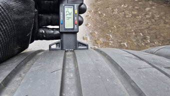 Letní pneu 245/40/20 Michelin - 4