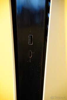 Sony PlayStation 5 Digital - 4