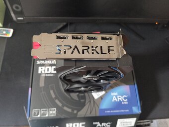 Intel Arc A750 ROC OC 8GB - 4