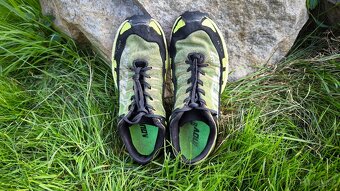 Inov-8 X-TALON 212 classic kids (37) - 4