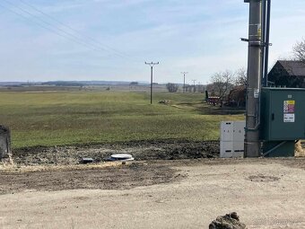 Stavební pozemky k výstavbě RD , 6779 m2, Bělušice, Kolín - 4