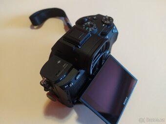 Sony Alpha A7 III - 4