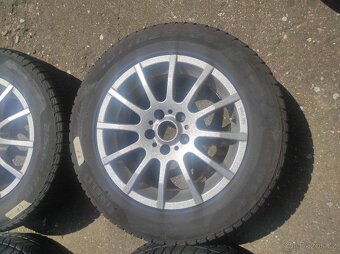 Aku kola Ford R16 - 4