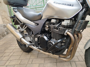 Kawasaki ZR-7 - 4