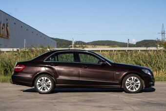 Mercedes-Benz E trieda Sedan 220 CDI Avantgarde A/T - 4