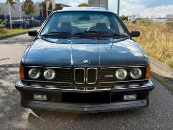BMW M635CSi (E24) z roku 1984 - 4