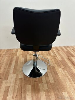Kadeřnické křeslo – hydraulické, černé - 4