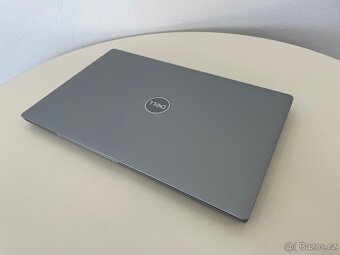 Dell Latitude 5530 – i5 / 16GB / 256GB / FHD IPS - 4