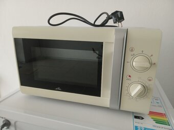 Spotřebiče a skříňky - 4