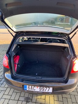 Golf 1,6 FSI - 4