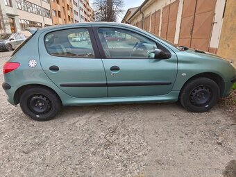 Peugeot 206 - rok 2002 / 1.1 - 44kW - 4