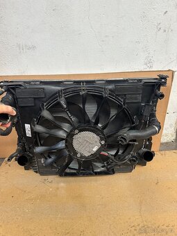 BMW G11 G30 G32 3.0 D VENTILÁTOR CHLADIČE S INTERCULEREM - 4