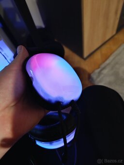 Nove sluchátka RGB svítící velke na USB - 4